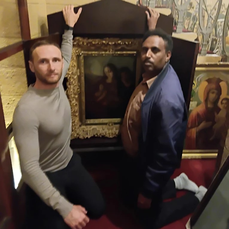 a picture of derese eshetu with a tourist